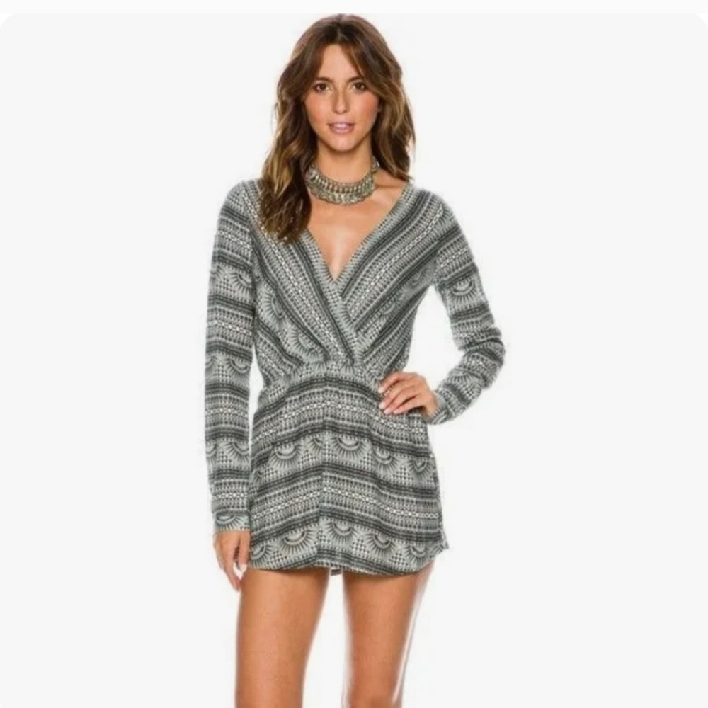 Rip Curl Long Sleeve Surf Goddess Geometric Cross Backless Lace Up Back Dress XS